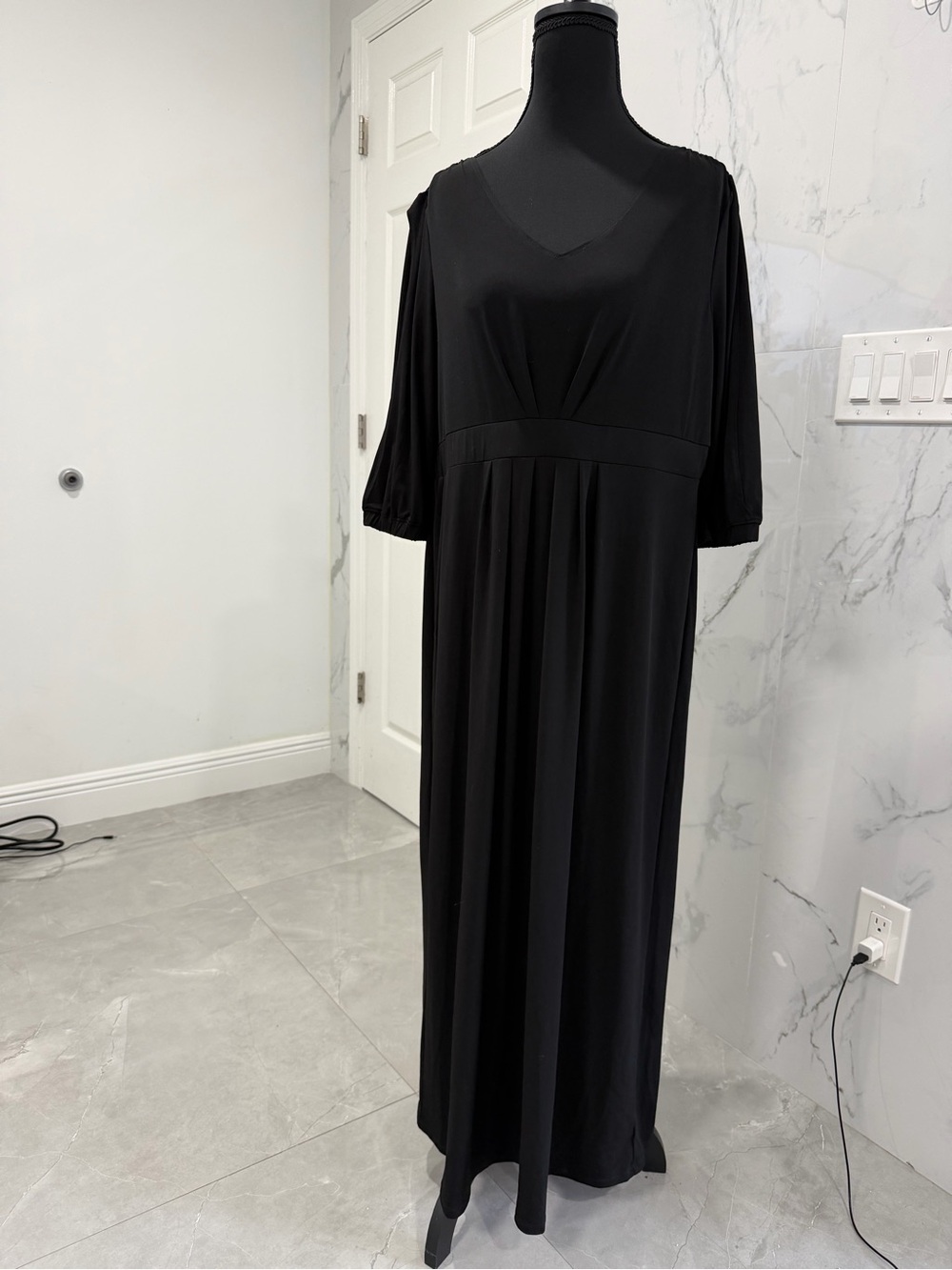 Hot in Hollywood Black V-Neck Maxi Dress with Empire Waist